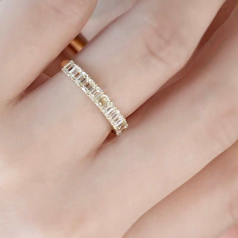 エメラルドカットハーフエタニティ1.0ct
