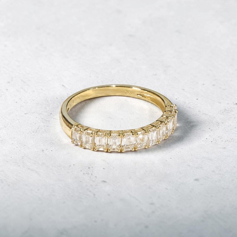 エメラルドカットハーフエタニティ1.0ct　　　
